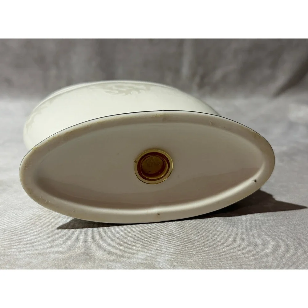Hotel Collection Porcelain Bathroom Vanity Toothbrush‎ Holder Embossed Silver